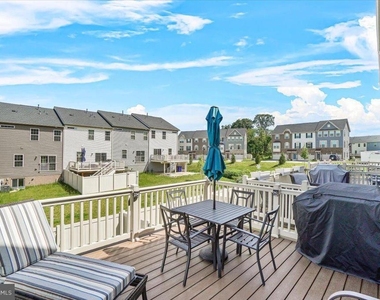 10732 Lamoka Lane - Photo Thumbnail 21