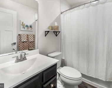 10732 Lamoka Lane - Photo Thumbnail 17