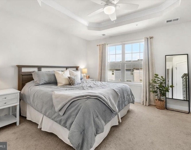10732 Lamoka Lane - Photo Thumbnail 12