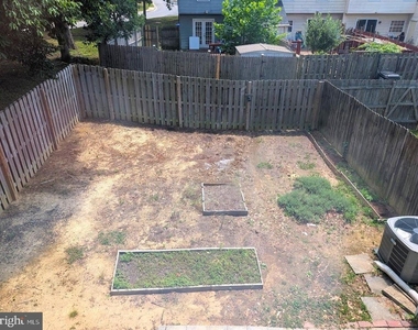 4674 Grosbeak Place - Photo Thumbnail 11