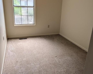 4674 Grosbeak Place - Photo Thumbnail 8