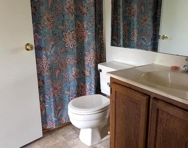 4674 Grosbeak Place - Photo Thumbnail 14