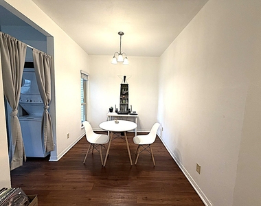 310 Pat Garrison St - Photo Thumbnail 7