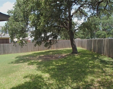 224 Wildwood Dr - Photo Thumbnail 14