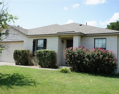 224 Wildwood Dr - Photo Thumbnail 2