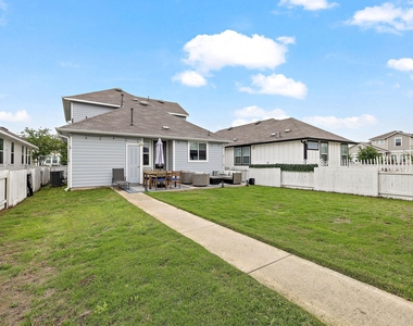 109 Fabion St - Photo Thumbnail 15