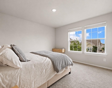 109 Fabion St - Photo Thumbnail 12