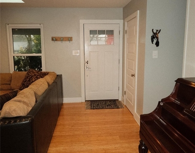 1517 Weyford Dr - Photo Thumbnail 1