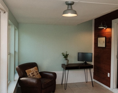 1517 Weyford Dr - Photo Thumbnail 12