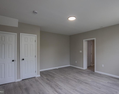 2819 Presbury Street - Photo Thumbnail 11