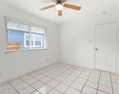 2501 Teri Rd - Photo Thumbnail 15