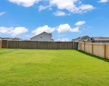 2528 Willkomen Way - Photo Thumbnail 18
