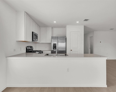 2528 Willkomen Way - Photo Thumbnail 6