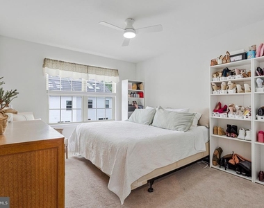 703 Skippers Lane - Photo Thumbnail 16