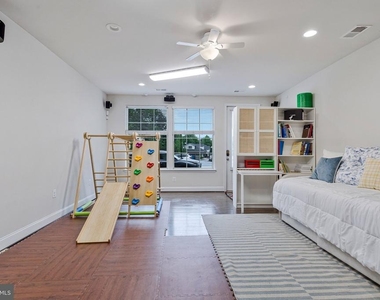 703 Skippers Lane - Photo Thumbnail 26