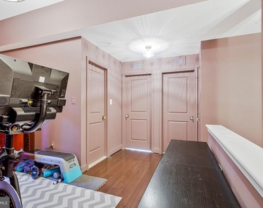 703 Skippers Lane - Photo Thumbnail 25