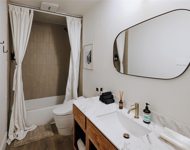 11210 Hidden Bluff Dr - Photo Thumbnail 16