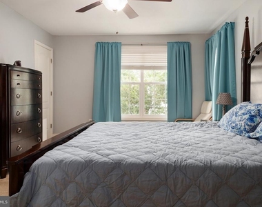 132 Pineview Avenue - Photo Thumbnail 14