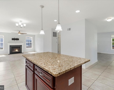 132 Pineview Avenue - Photo Thumbnail 16