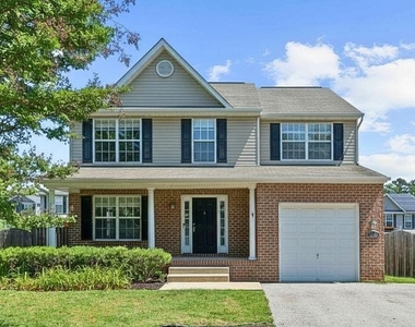 132 Pineview Avenue - Photo Thumbnail 7
