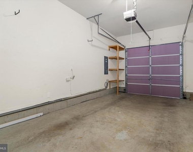 132 Pineview Avenue - Photo Thumbnail 44