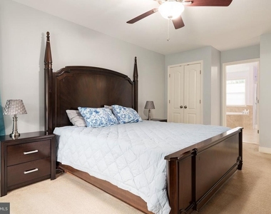 132 Pineview Avenue - Photo Thumbnail 15