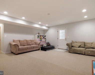 132 Pineview Avenue - Photo Thumbnail 29