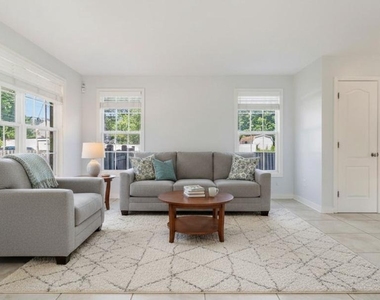 132 Pineview Avenue - Photo Thumbnail 48
