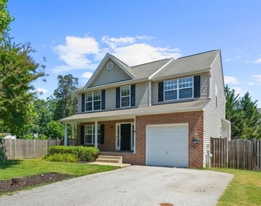 132 Pineview Avenue - Photo Thumbnail 8