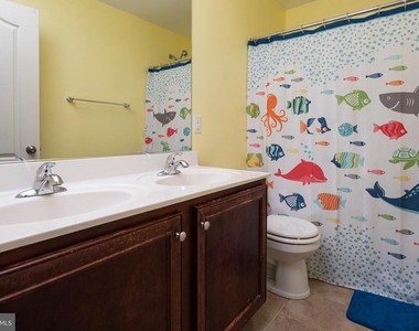 132 Pineview Avenue - Photo Thumbnail 22
