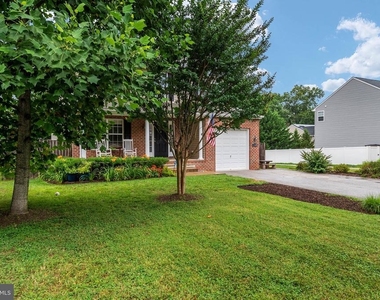 132 Pineview Avenue - Photo Thumbnail 42