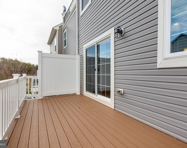 1314 Hawthorn Drive - Photo Thumbnail 14