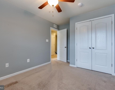 1314 Hawthorn Drive - Photo Thumbnail 28