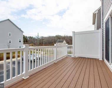 1314 Hawthorn Drive - Photo Thumbnail 15
