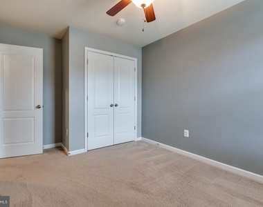 1314 Hawthorn Drive - Photo Thumbnail 29