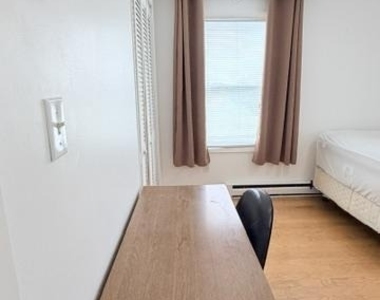 508 Lloyd Street - Photo Thumbnail 22