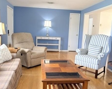 508 Lloyd Street - Photo Thumbnail 2