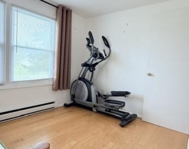 508 Lloyd Street - Photo Thumbnail 23