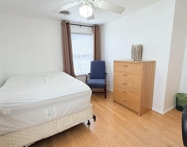508 Lloyd Street - Photo Thumbnail 21
