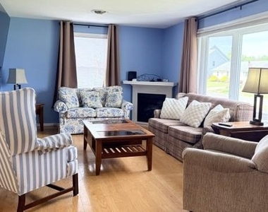 508 Lloyd Street - Photo Thumbnail 5