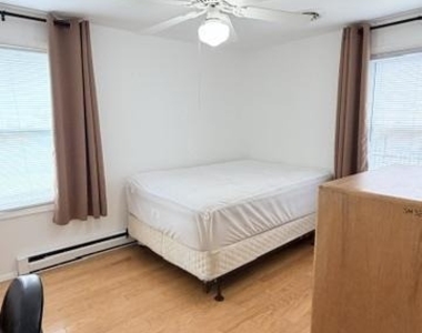 508 Lloyd Street - Photo Thumbnail 20