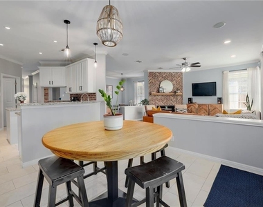 1705 Azalea Dr - Photo Thumbnail 5