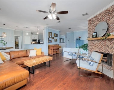 1705 Azalea Dr - Photo Thumbnail 2