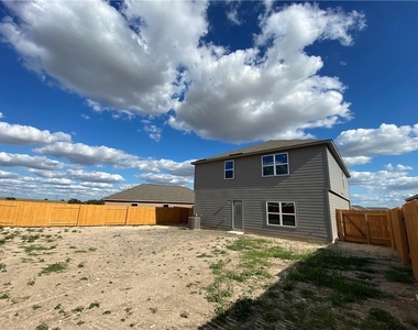 105 Brunswick Ln - Photo Thumbnail 31