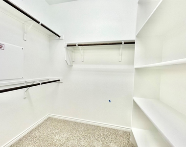 2929 Sage Ranch Dr - Photo Thumbnail 9