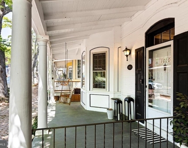 1010 Trenton Place - Photo Thumbnail 1