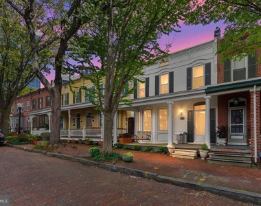 1010 Trenton Place - Photo Thumbnail 22