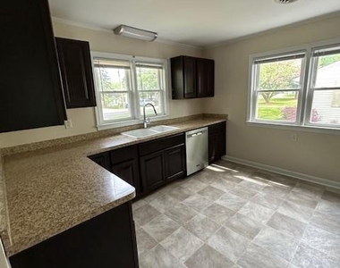 104 Southern Boulevard - Photo Thumbnail 15