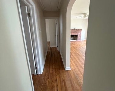 104 Southern Boulevard - Photo Thumbnail 8