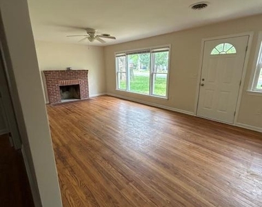 104 Southern Boulevard - Photo Thumbnail 9